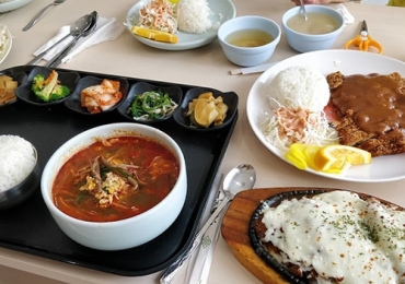 맘스 키친 Mom’s Kitchen