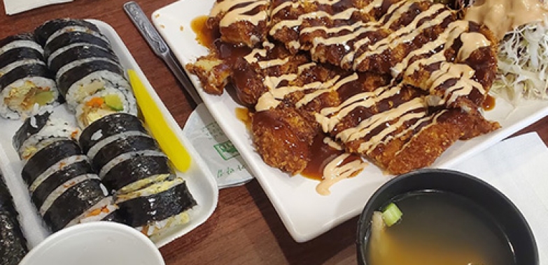 아줌마 Ajumma Kimbob Deli