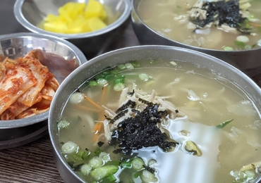 엄마손 칼국수