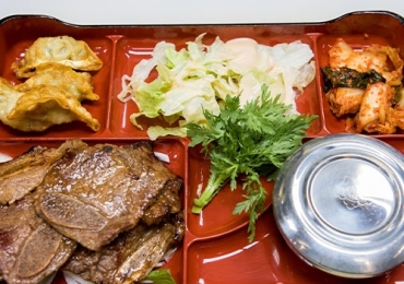 잇 모어 코리아 (Eat More Korean)